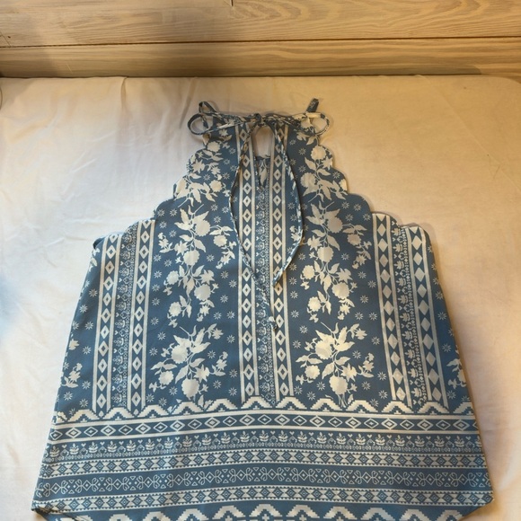 Blue and White Tie Front Tank Top - Picture 5 of 6